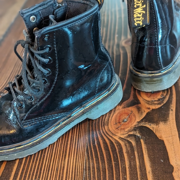 Dr.  Martens Kids patent boots sz1 - Picture 4 of 7